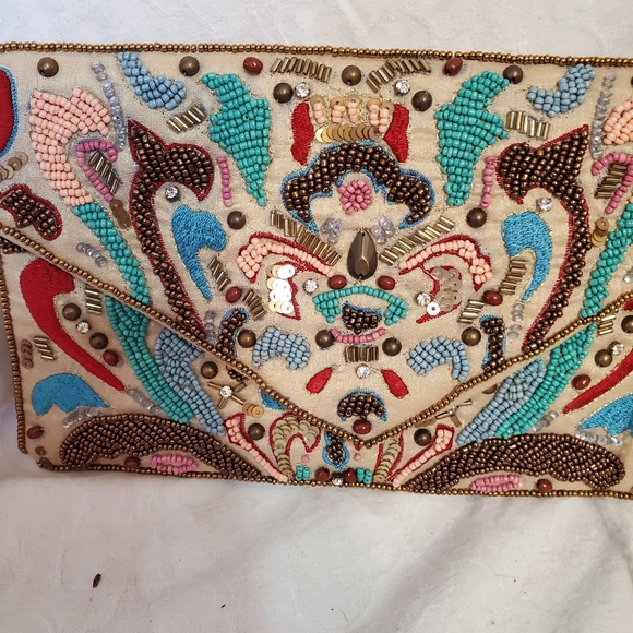 Djula Silk Evening Bag. Hand-Beaded in Paris. Vintage Luxury. - Picture 2 of 6